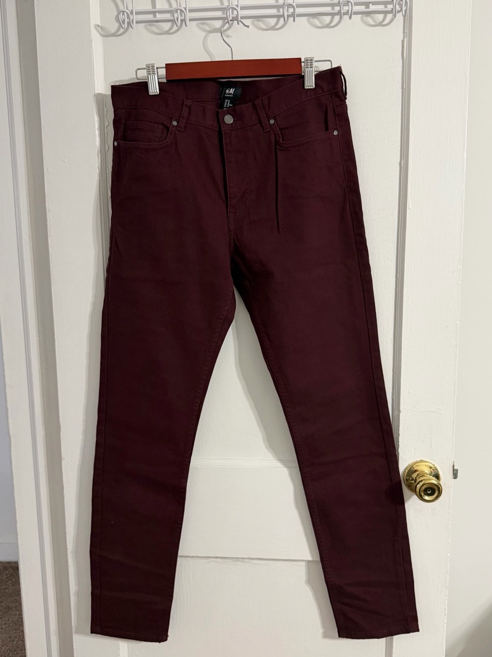 H&M Men’s Skinny Fit Maroon Jeans